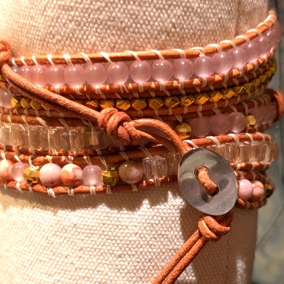 Gorgeous handmade rose quartz BoHo wrap bracelet - Picture 6 of 12